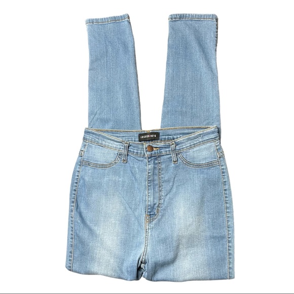 Fashion Nova Skinny Size 15 Light Blue Wash Distressed Jeans. - Picture 4 of 9